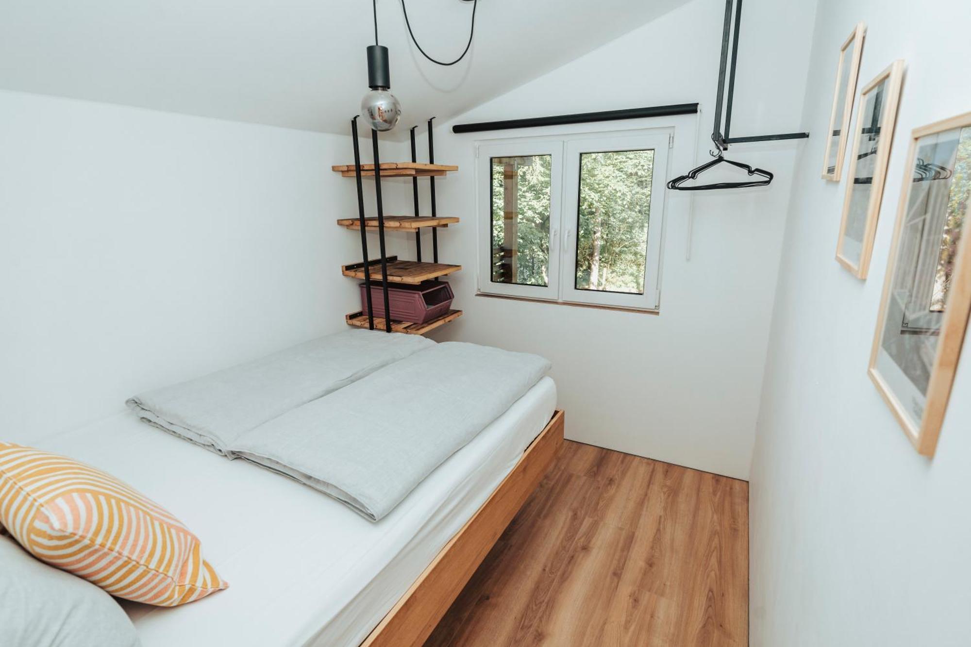 Modernes Tinyhouse Trailer Cabins Am Waldrand - Mit Seezugang Егинг Екстериор снимка