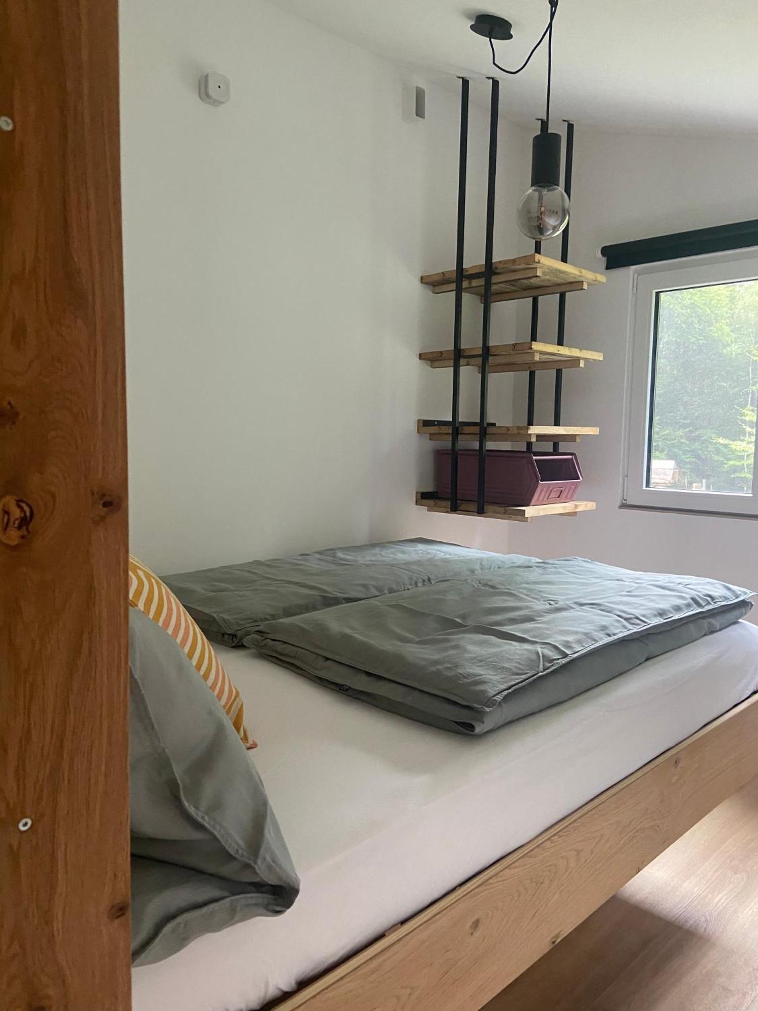 Modernes Tinyhouse Trailer Cabins Am Waldrand - Mit Seezugang Егинг Екстериор снимка